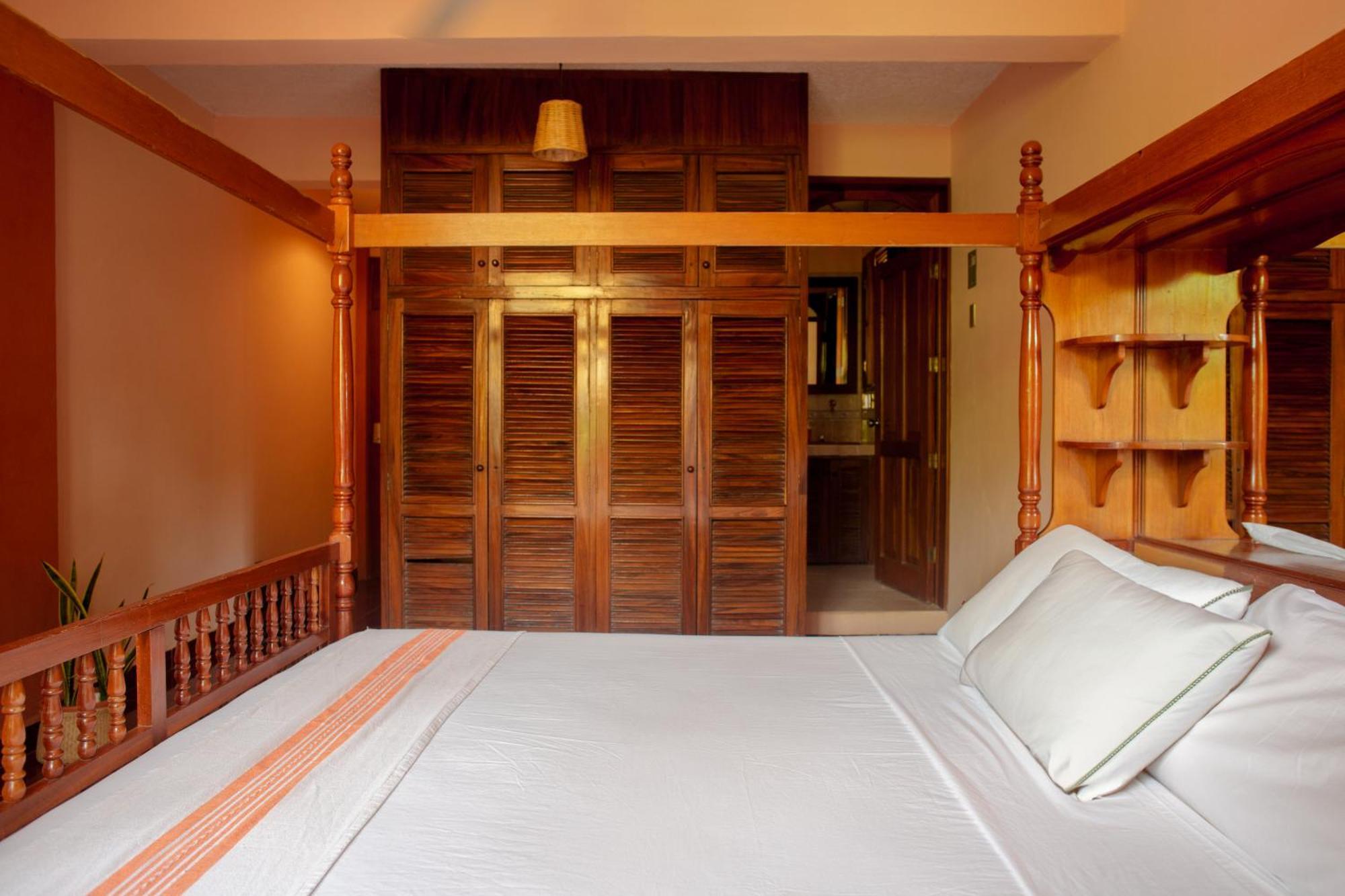 La Casona Hostel Пуэрто-Эскондидо Экстерьер фото