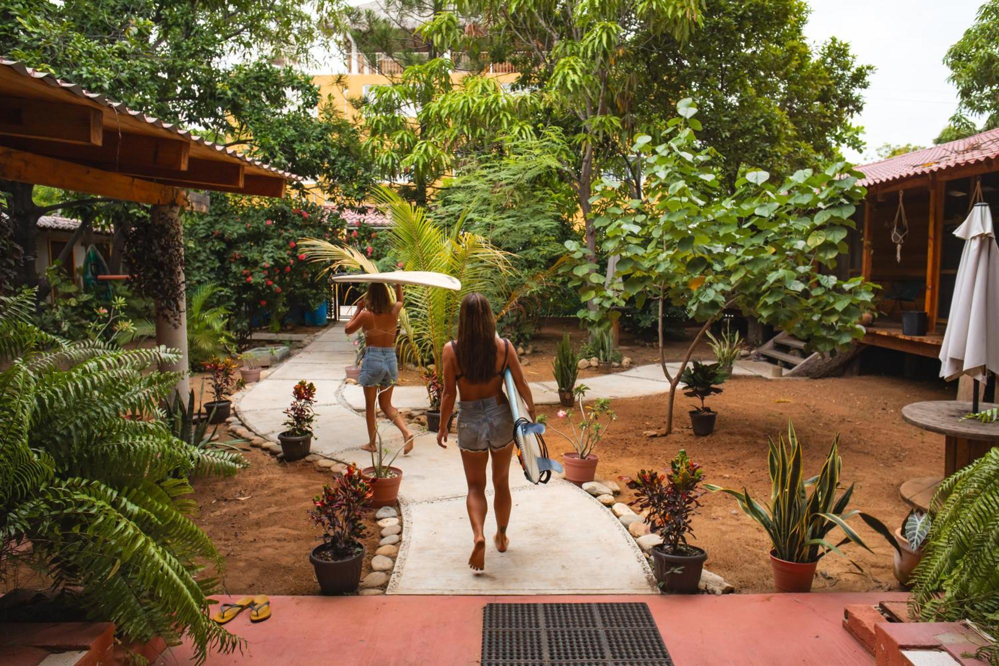La Casona Hostel Пуэрто-Эскондидо Экстерьер фото